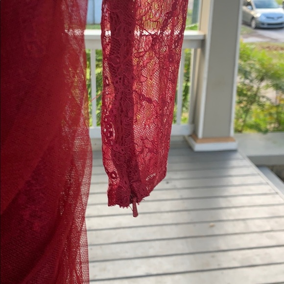 Gorgeous bebe dress - Picture 4 of 11